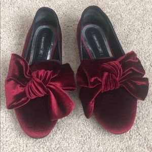 Velvet Bow Flats